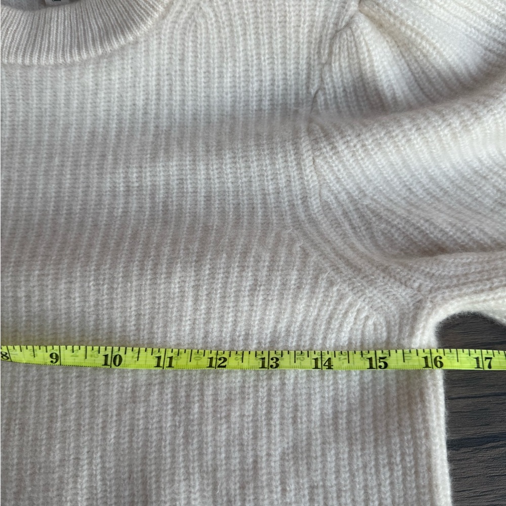 J. Crew Cashmere puff-sleeve mockneck sweater size L - Picture 7 of 7